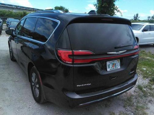 2021 Chrysler Pacifica Hybrid Touring L