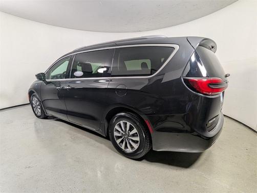 2021 Chrysler Pacifica Hybrid Touring L