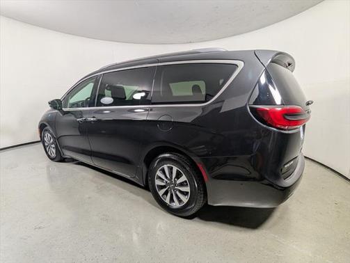 2021 Chrysler Pacifica Hybrid Touring L