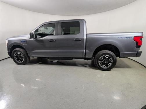 2024 Ford F-150 Lightning Pro