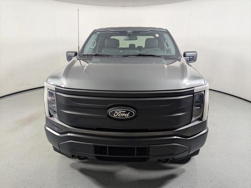 2024 Ford F-150 Lightning Pro