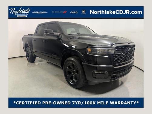 Diamond Black Crystal Pearlcoat 2025 RAM 1500 Big Horn/Lone Star