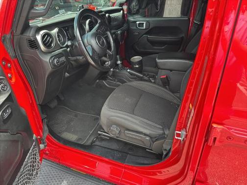 2021 Jeep Gladiator Sport