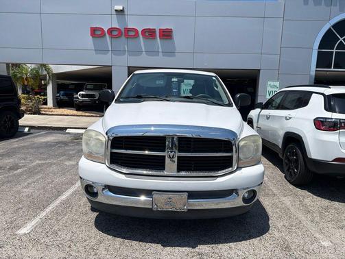 White 2006 Dodge Ram 1500 SLT Quad Cab