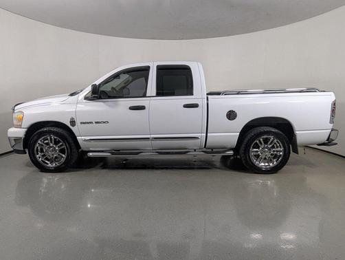 White 2006 Dodge Ram 1500 SLT Quad Cab