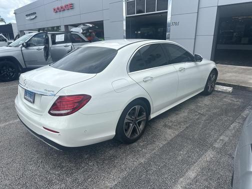 2018 Mercedes-Benz E-Class 4MATIC
