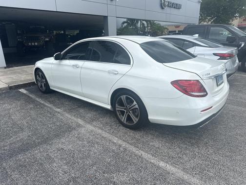 2018 Mercedes-Benz E-Class 4MATIC