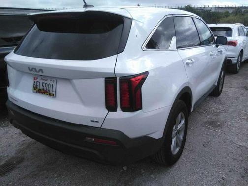 2023 Kia Sorento LX