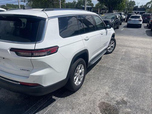 Bright White Clearcoat 2023 Jeep Grand Cherokee L Limited
