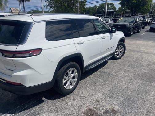 Bright White Clearcoat 2023 Jeep Grand Cherokee L Limited