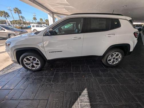 2025 Jeep Compass Latitude