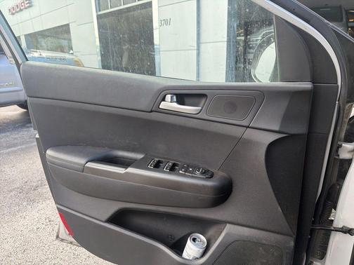 Sparkling Silver 2020 Kia Sportage LX