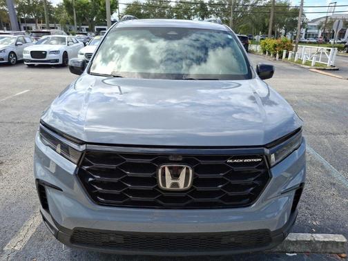 2025 Honda Pilot Black Edition