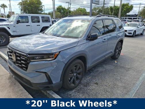 2025 Honda Pilot Black Edition