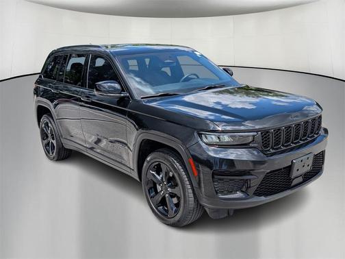 2023 Jeep Grand Cherokee Altitude