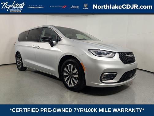 2024 Chrysler Pacifica Hybrid Select