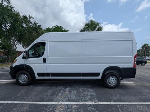 2025 RAM ProMaster 2500 Tradesman