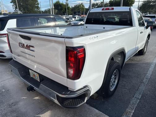 2025 GMC Sierra 1500 Pro