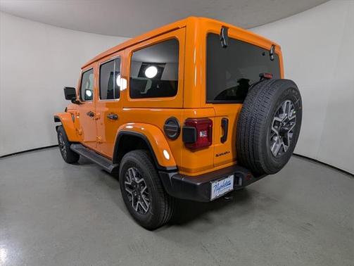 2025 Jeep Wrangler 4-Door Sahara 4x4