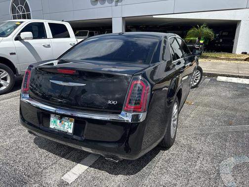 2014 Chrysler 300 S