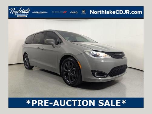 2020 Chrysler Pacifica Touring