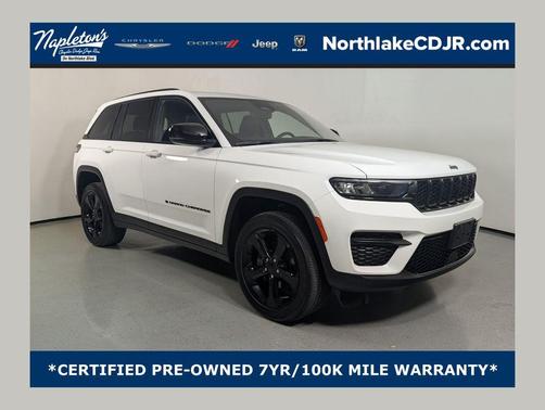 Bright White Clearcoat 2023 Jeep Grand Cherokee Altitude