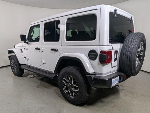 2026 Jeep Wrangler 4-Door Sahara 4x4