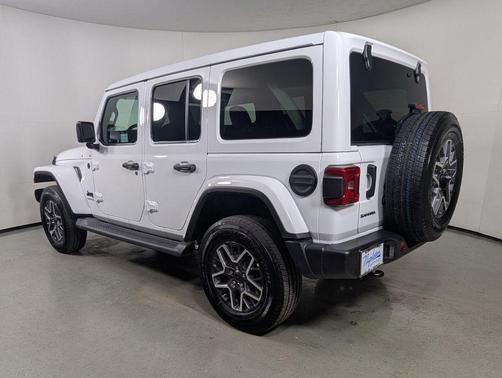 2026 Jeep Wrangler 4-Door Sahara 4x4