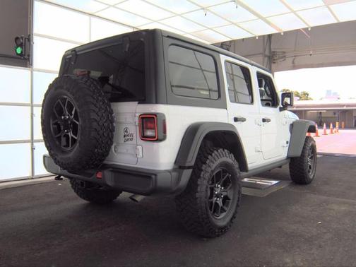 Bright White Clearcoat 2025 Jeep Wrangler Willys