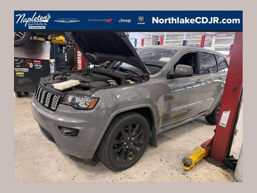 Sting-Gray Clearcoat 2020 Jeep Grand Cherokee Altitude