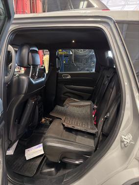 Sting-Gray Clearcoat 2020 Jeep Grand Cherokee Altitude