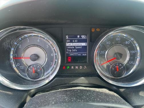 2012 Chrysler Town & Country Touring