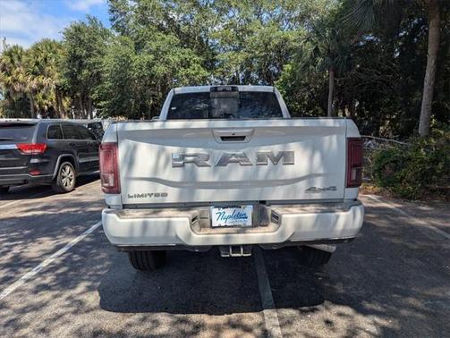 2025 RAM 2500 Limited Crew Cab 4x4 6'4' Box