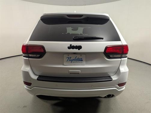 2022 Jeep Grand Cherokee Laredo