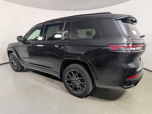 2025 Jeep Grand Cherokee L Summit Reserve