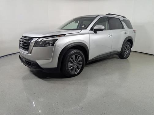 2024 Nissan Pathfinder SV FWD