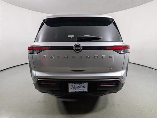2024 Nissan Pathfinder SV FWD