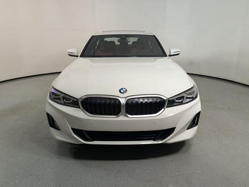 Alpine White 2025 BMW 330 330i