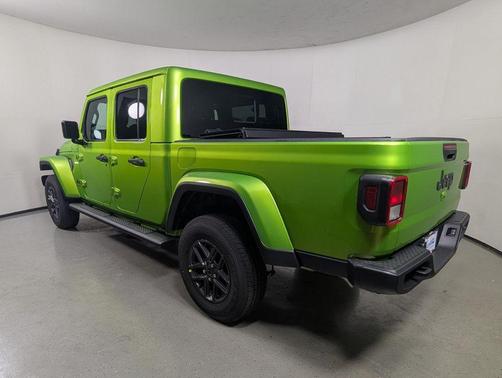 2026 Jeep Gladiator Sport S