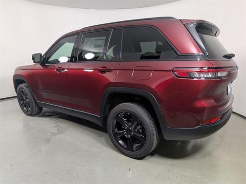 2025 Jeep Grand Cherokee Altitude