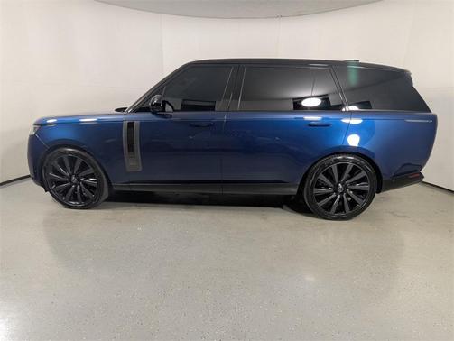 2023 Land Rover Range Rover SV