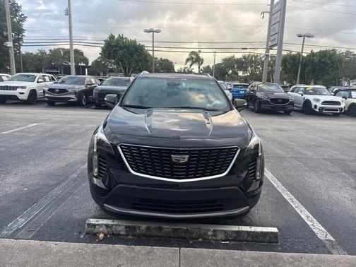 2021 Cadillac XT4 Premium Luxury