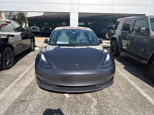 2022 Tesla Model 3 Long Range