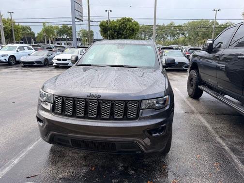2021 Jeep Grand Cherokee Laredo