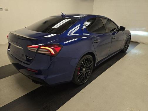 2022 Maserati Ghibli Modena