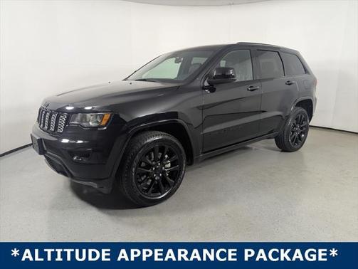 2021 Jeep Grand Cherokee Laredo
