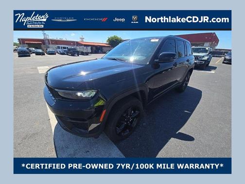 Diamond Black Crystal Pearlcoat 2023 Jeep Grand Cherokee Altitude