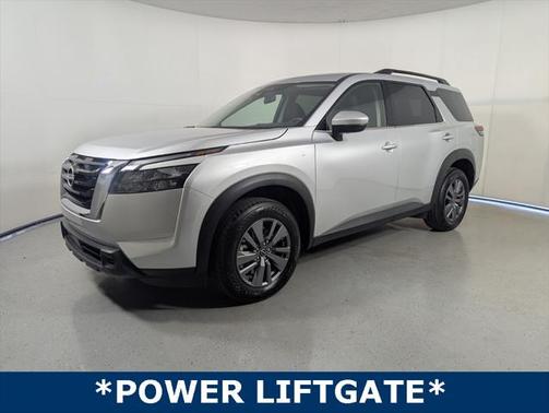 2025 Nissan Pathfinder SV FWD