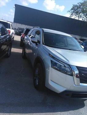 2025 Nissan Pathfinder SV FWD