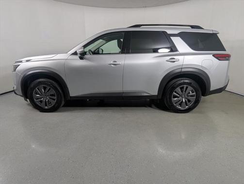 2025 Nissan Pathfinder SV FWD